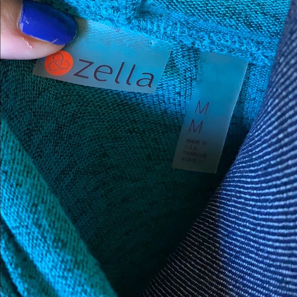 Zella long-sleeve Teal color top - GORGEOUS - Picture 5 of 6